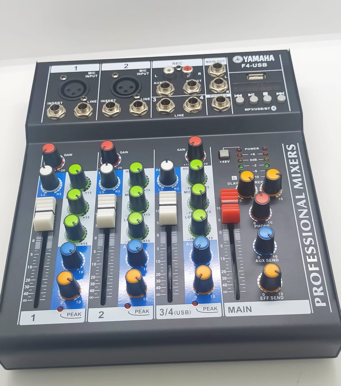 Yamaha F4USB Mixer 4 Channel Built in Effects Processor with MP3