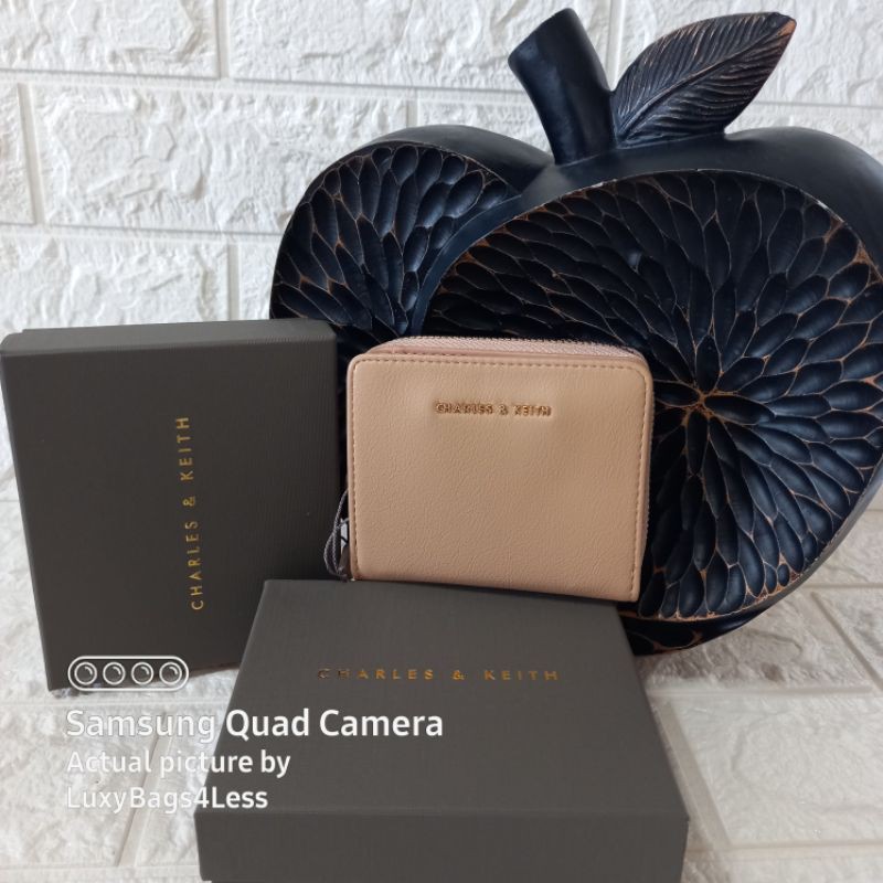 charles and keith wallet mens