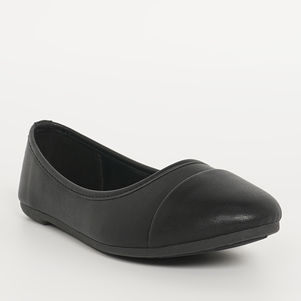 Solemate sales flat shoes