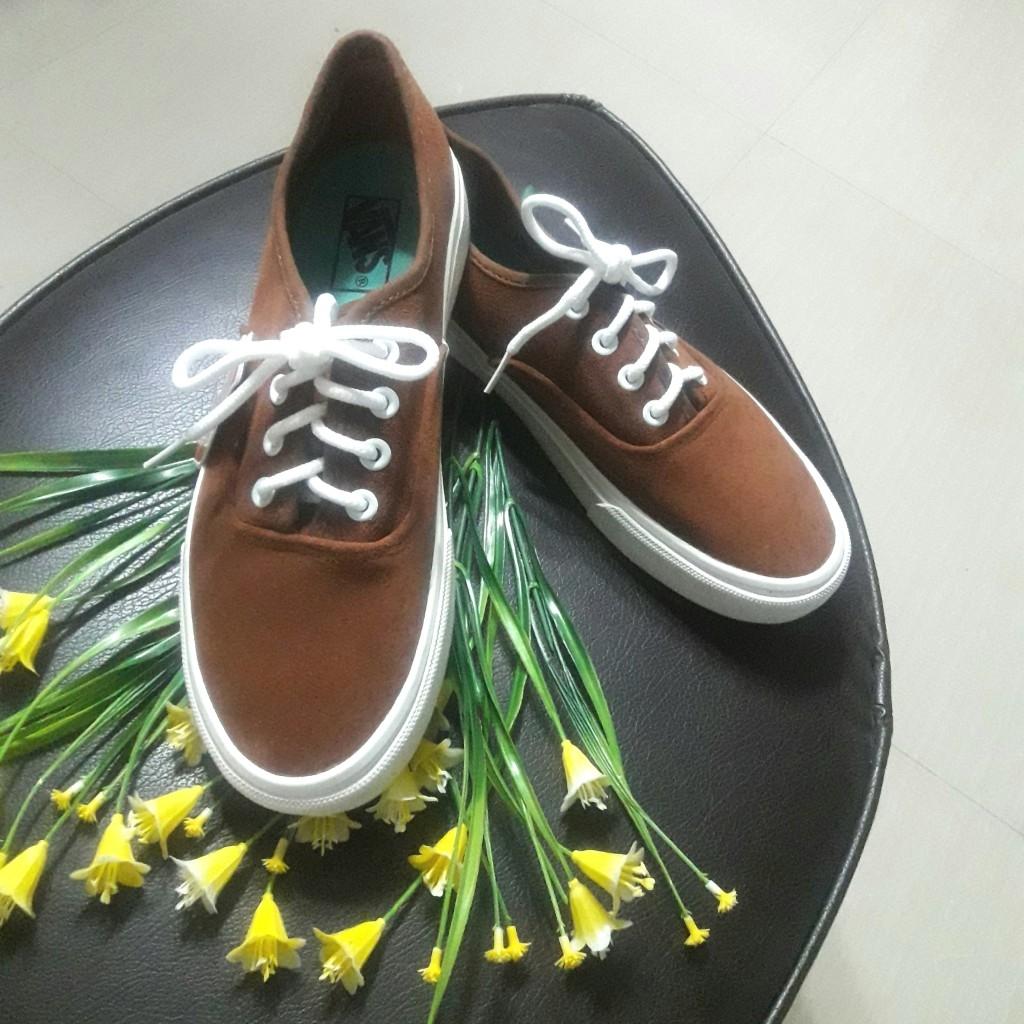 vans with brown rubber