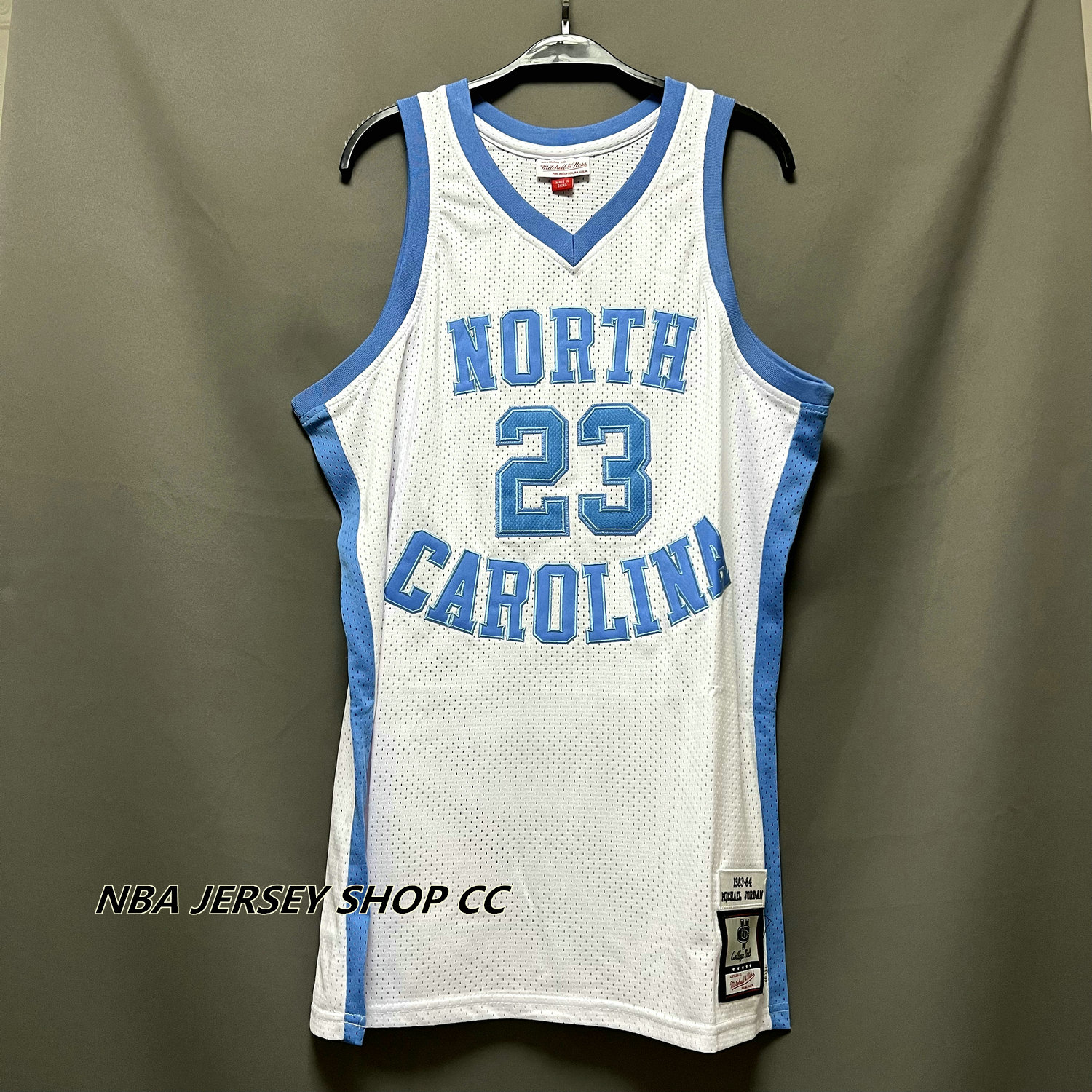 Men's Vintage Basketball Jersey North Carolina # 23