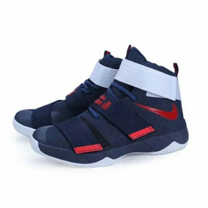 lebron james boys basketball shoes