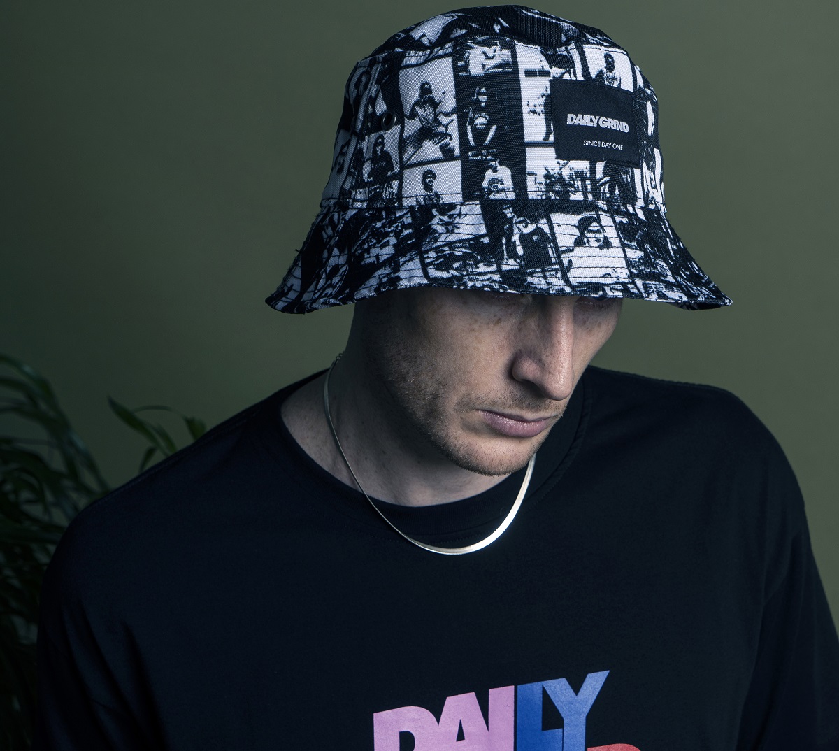 DAILY GRIND SHEET BUCKET HAT (BLACK 