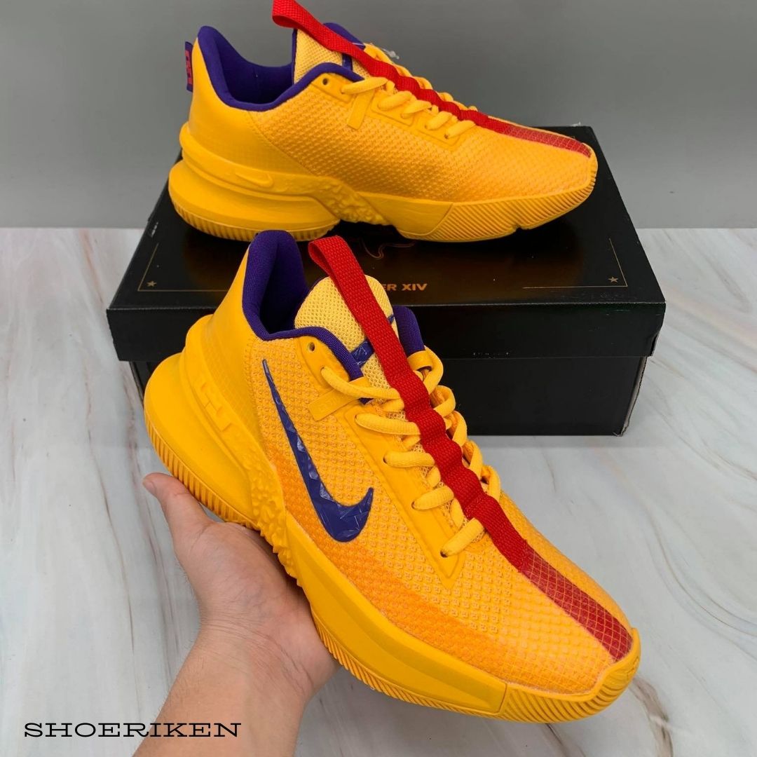 LeBron Witness 7 Basketball Shoes. Nike IE