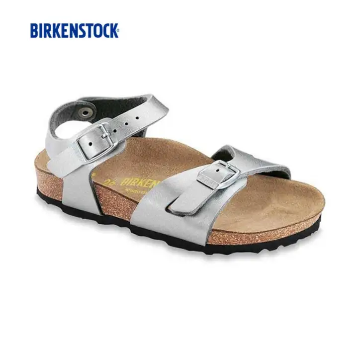 narrow width sandals