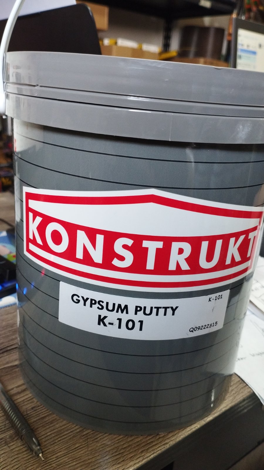 Boysen Konstrukt Gypsum Putty 4L / Wall Putty K-101 | Lazada PH