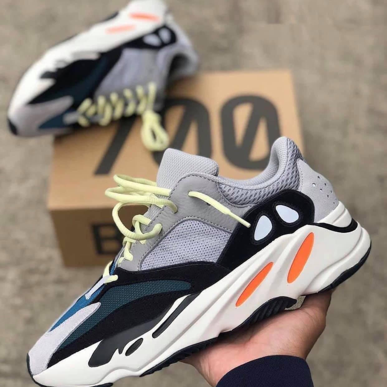 Adidas Yeezy 700 Wave Runner Mens size 