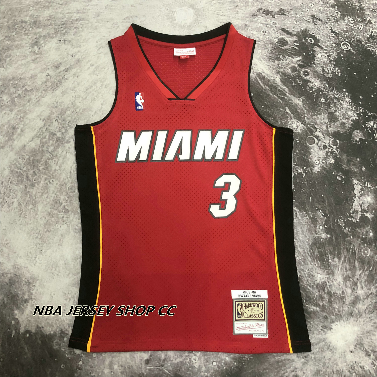 Mitchell & Ness Dwyane Wade 2005-06 Miami Heat #3 NBA Red