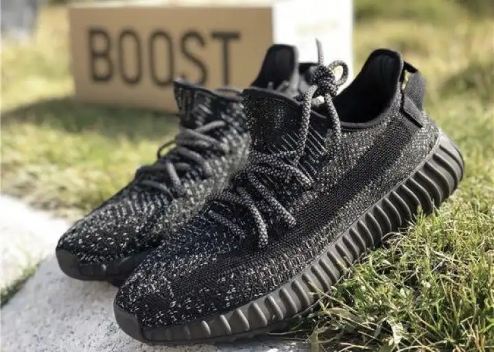 Women Yeezy 350 v2 black australia Size 13 Cattery Love Explosion's