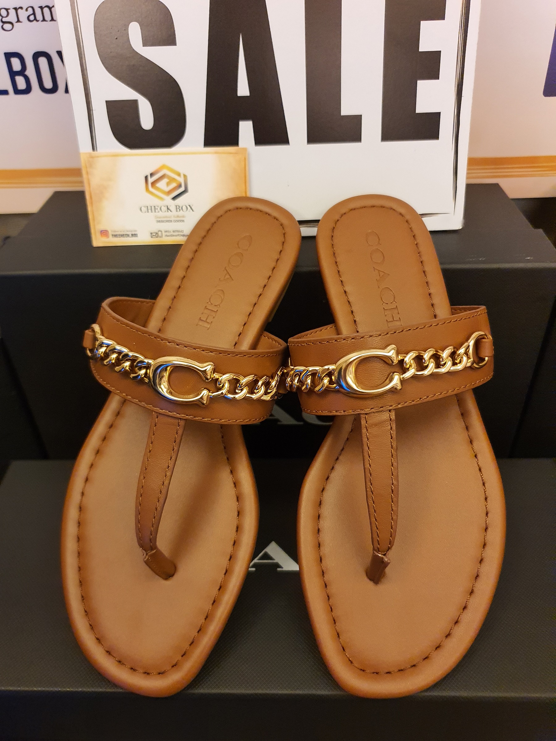 Coach best sale jaclyn sandal