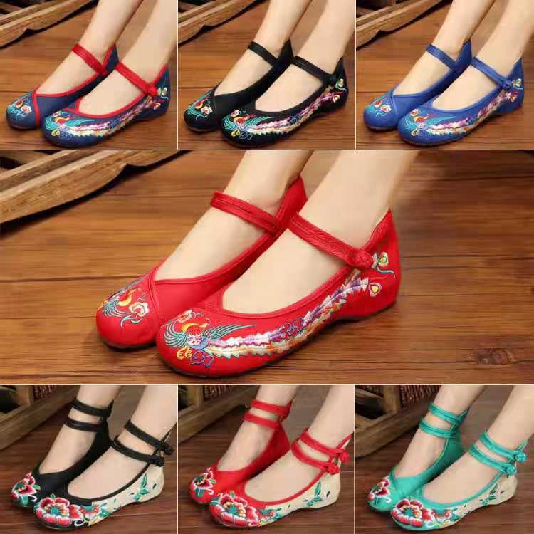 Looking for an agent to wholesale old Beijing embroidered shoes women's  ethnic style cloth shoes bridal wedding shoes square dancing | Lazada PH