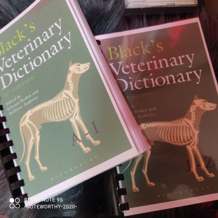 VetMed DVM Veterinarian Black's Veterinary Dictionary AZ Booklet