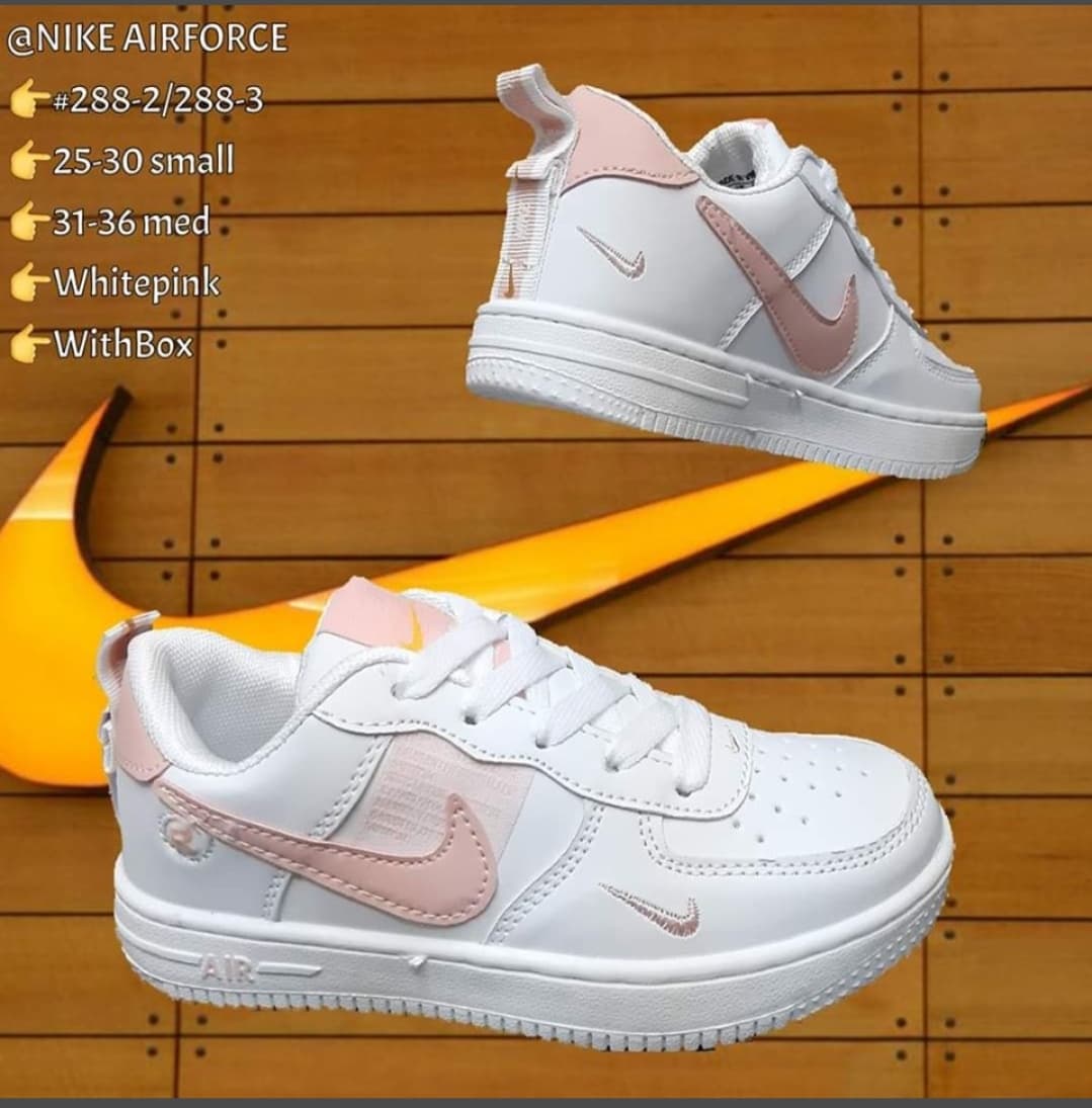 nike school shoes size 3