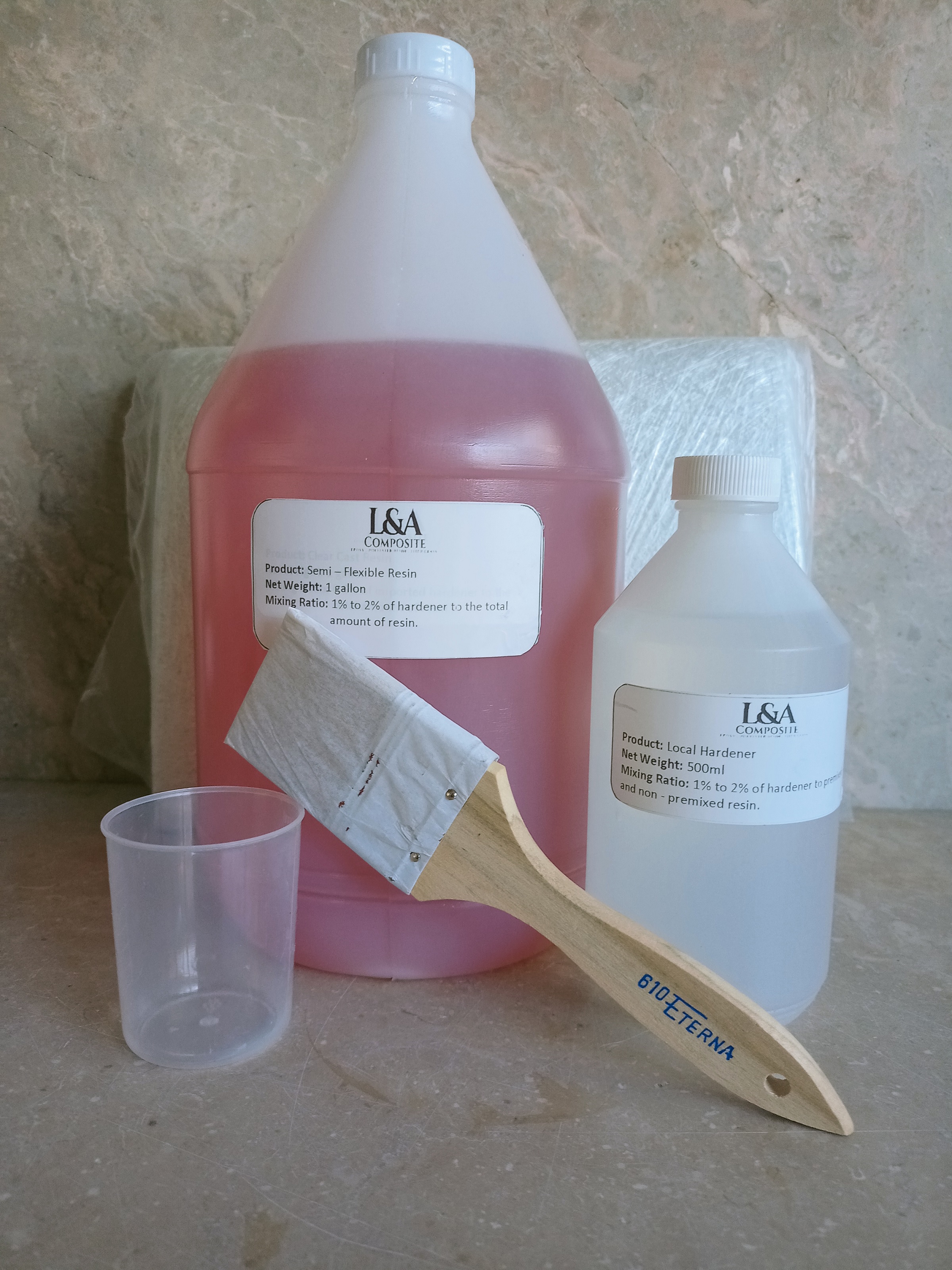 Fiberglass 1 Gallon, 500ml Hardener, 1kg Fiber Mat, 2" Brush w/ 100ml