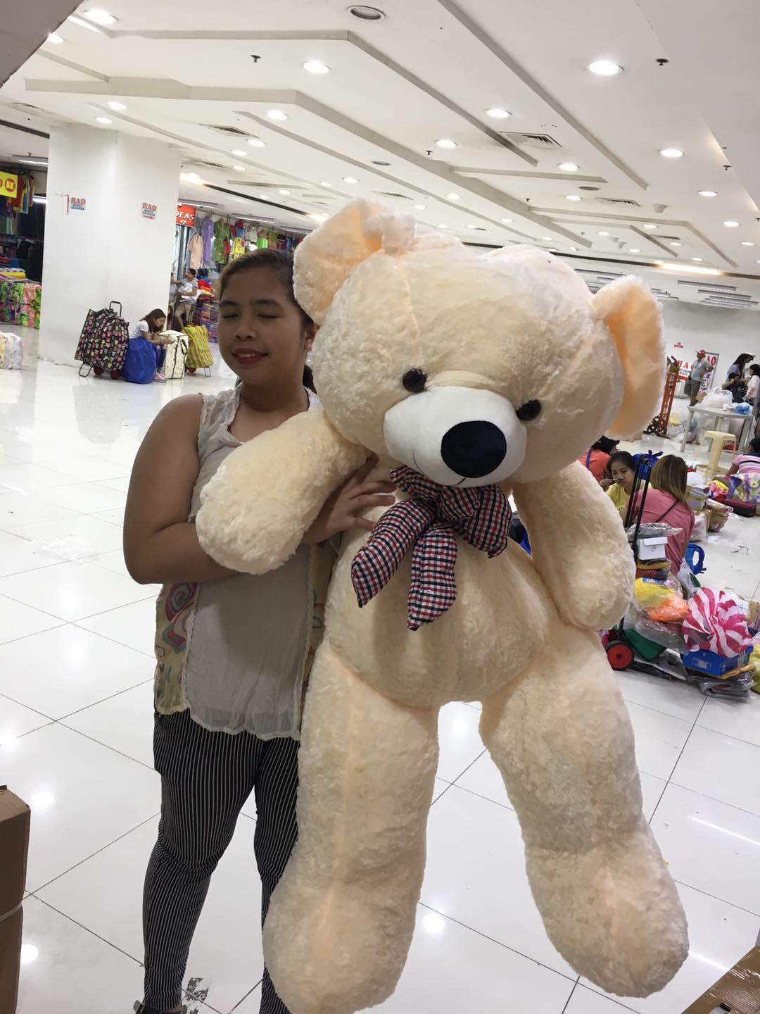 super size teddy bear