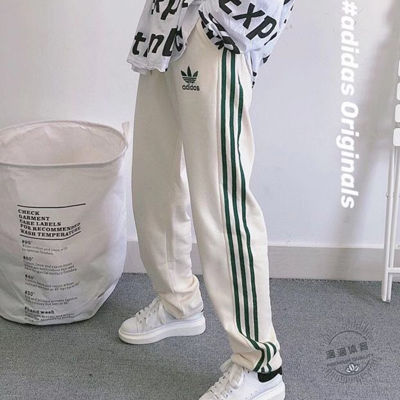 Брюки спортивные Adidas Originals GD2238 (красный, LPBY3120498) — купить за  199 руб — LePodium