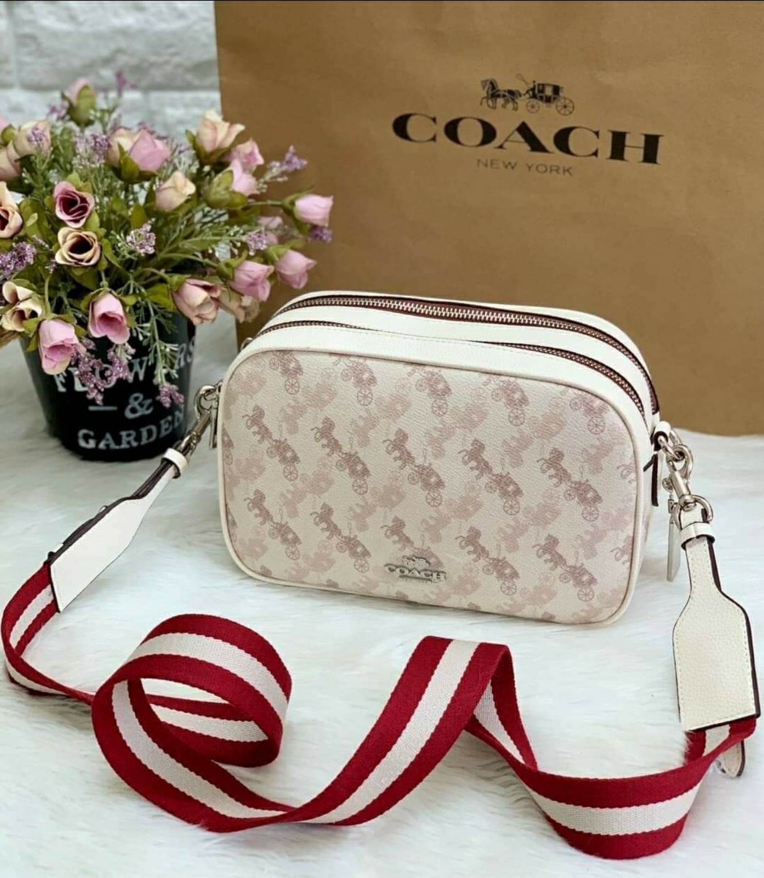 Coach 91109 Jes Crossbody in Cream / Beige Horse and Carriage Printed  Coated Canvas and Refined Pebble Leather - Women's Bag | Lazada PH