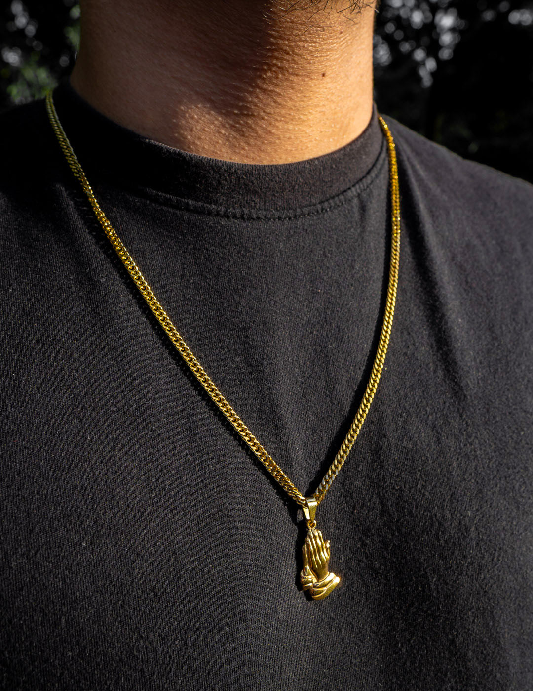 Mens Stainless Steel Necklace Gold Praying Hand Pendant with Curb Chain  Necklace (Free Jewelry Box)