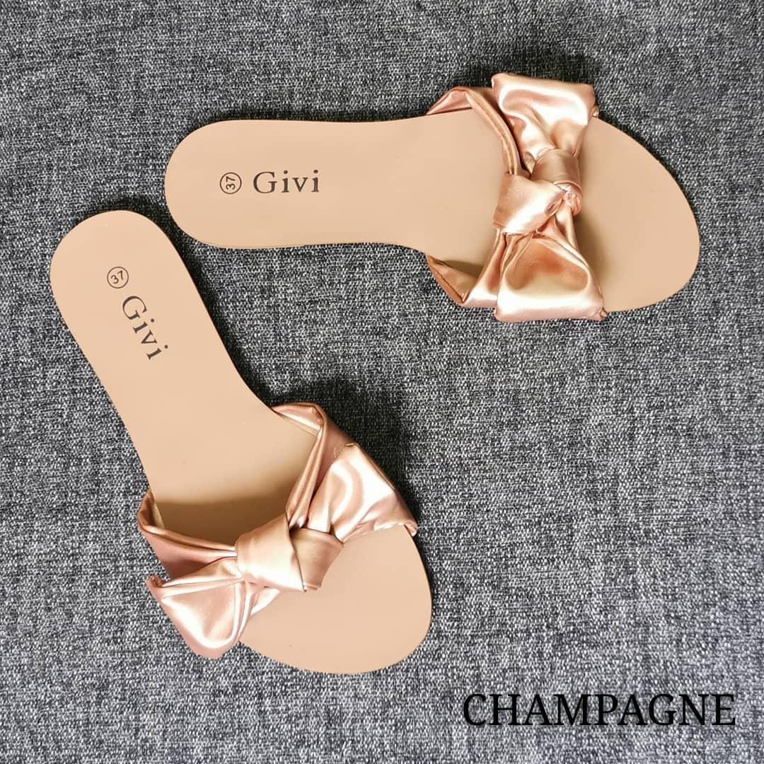 gibi flat sandals