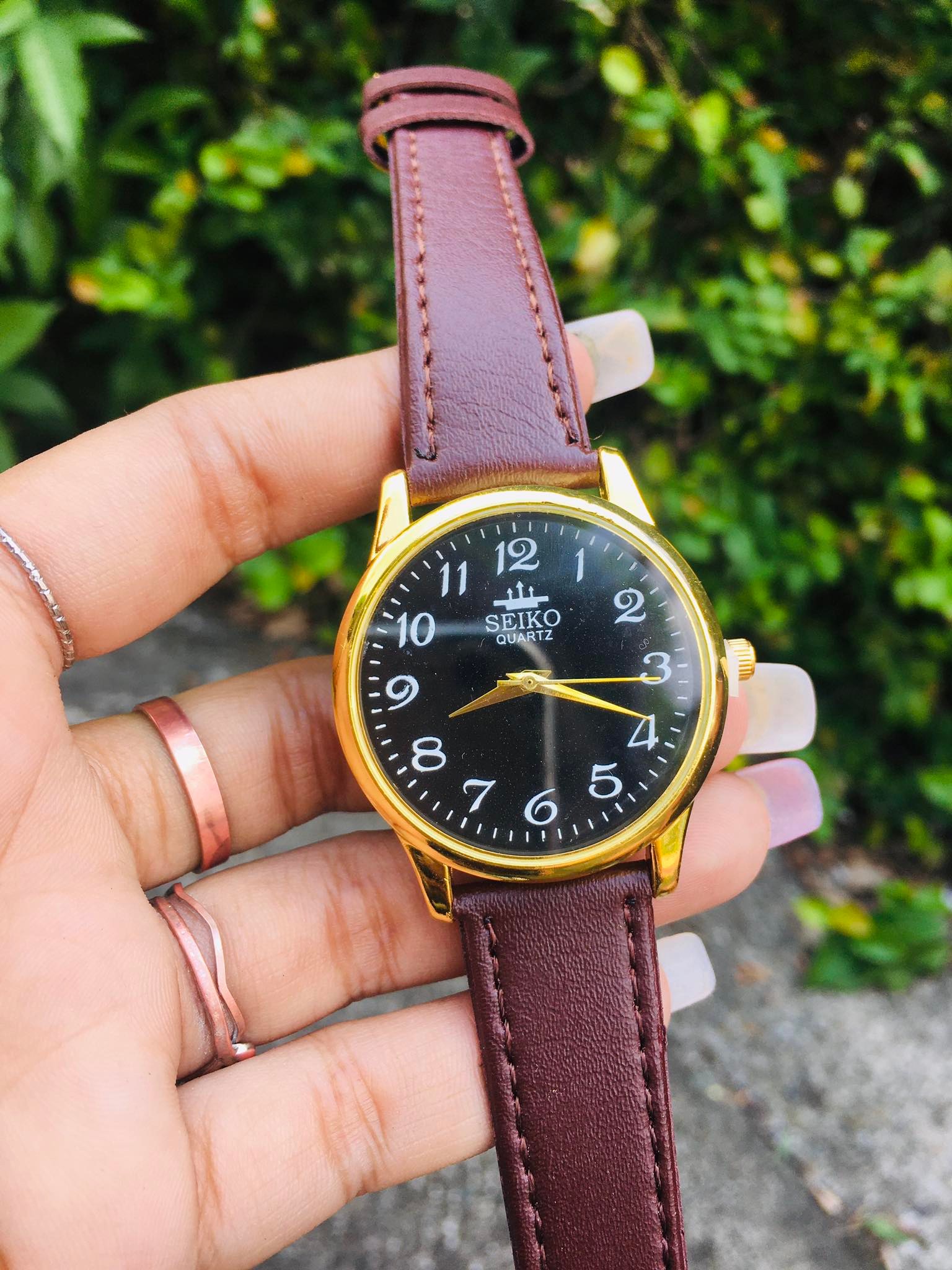 Seiko gold discount watch leather strap