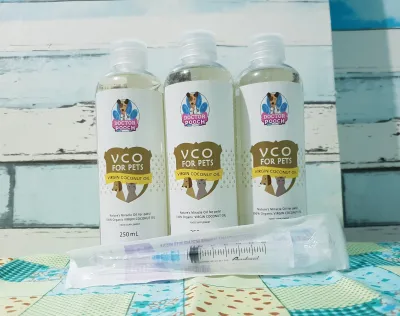 Virgin Coconut Oil (VCO) For Pets 250ml with 1 Free Syringe