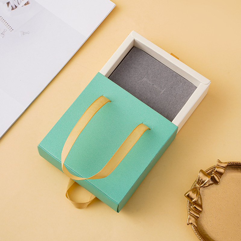 Elegant Gift Box Princess Style Jewelry Box Design with Handle Girls Women Birthday Christams