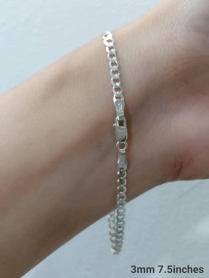 Men's silver bracelet with classic design-seedfund.vn
