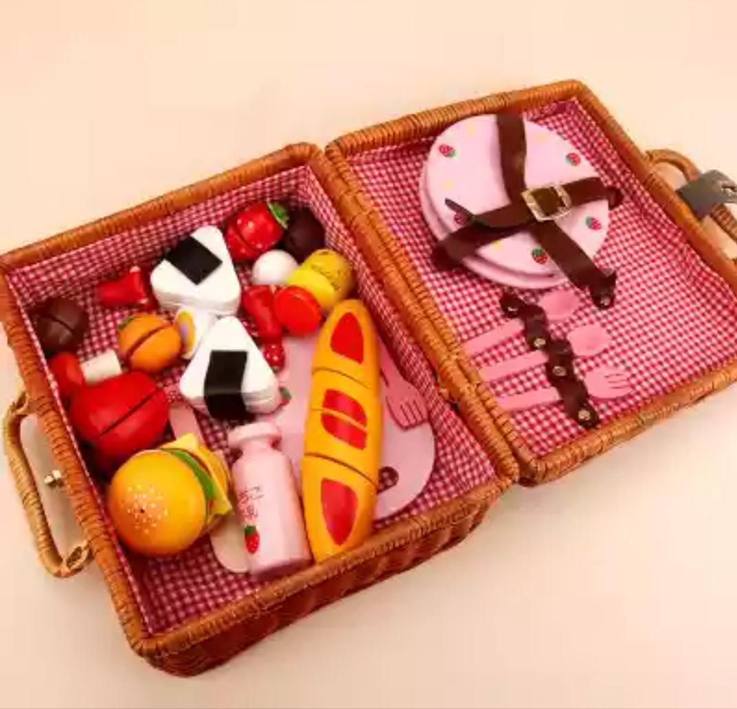 Pretend to Play Wooden Collectible Picnic Basket Set Outdoor Simulation