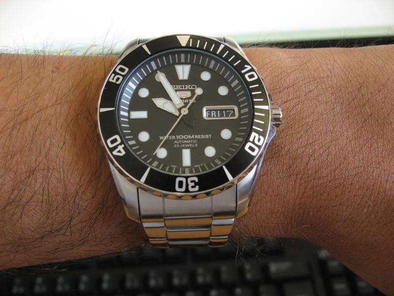 Seiko Sea Urchin SNZF17 Stainless Steel Strap Mens Watch SNZF17K1