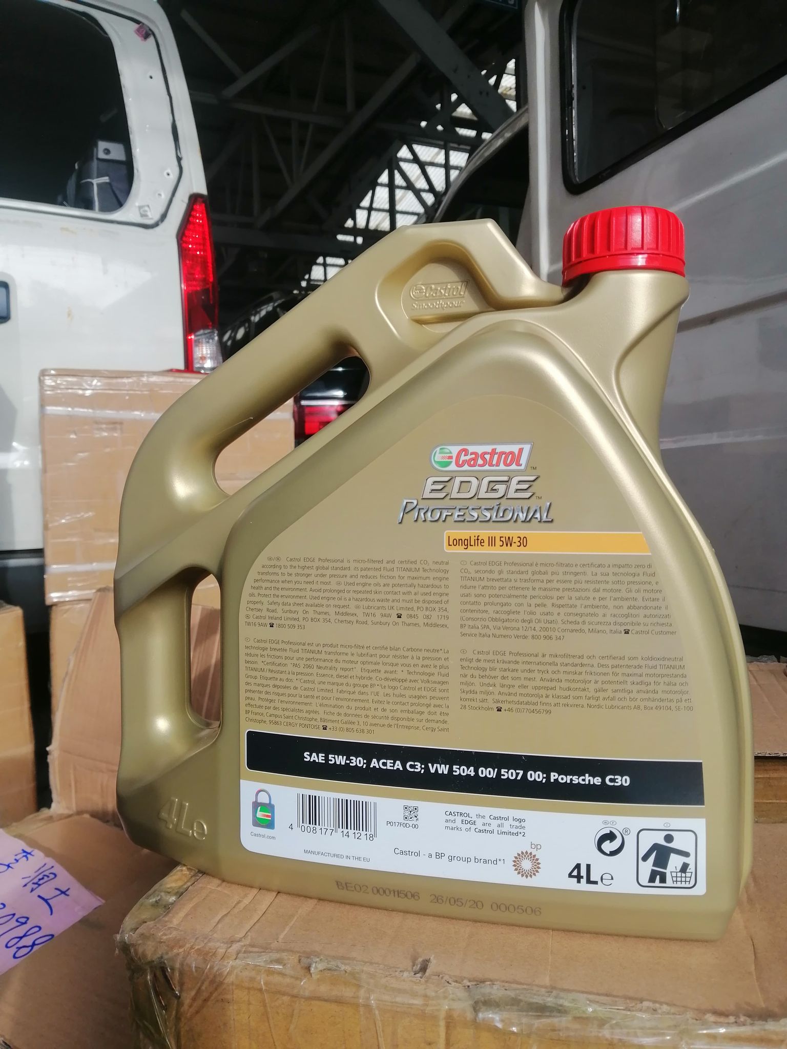 5W-30 Synthetic Engine Oil (1 Liter) Castrol Edge 15B4B2