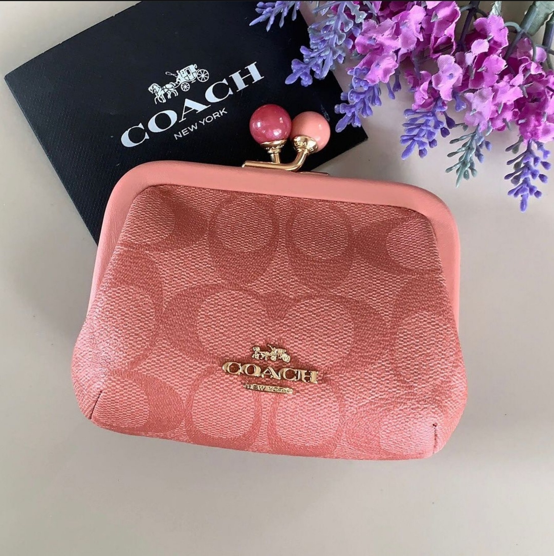 New Rare Coach Turnlock Card Case Candy Pink Customized with Tea Rose  Floral Pin