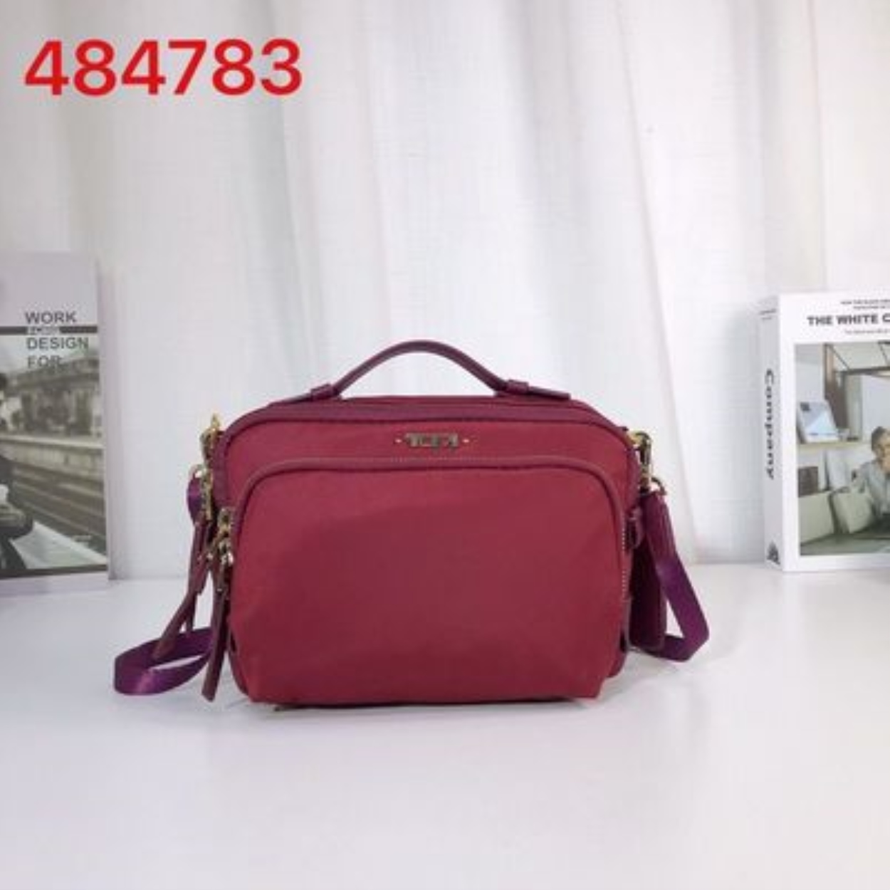 のTUMIの Tuming 484783 Ladies Messenger Bag! Classic evergreen model ...