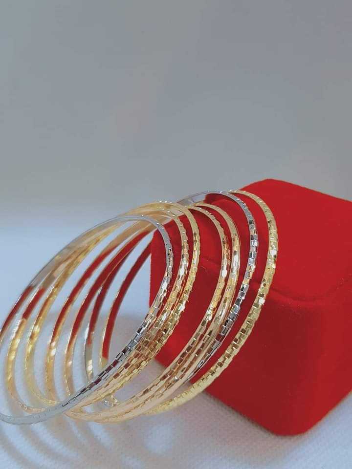 PURE 18K SAUDI GOLD DAYS BANGLE LIFETIME USE HIGH QUALITY - Main Image