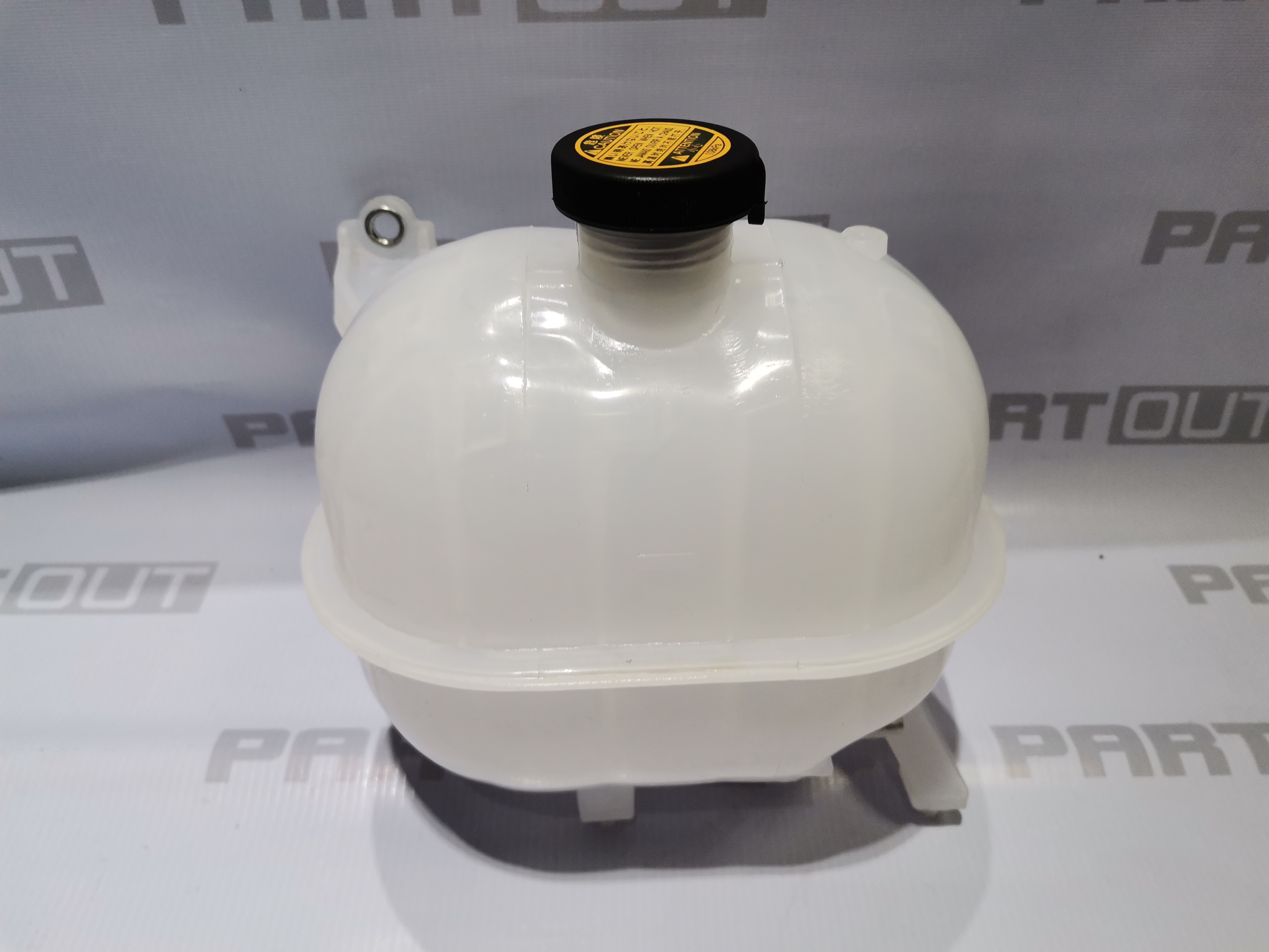 SALE TOYOTA HIACE RADIATOR COOLANT TANK 20052017 Lazada PH