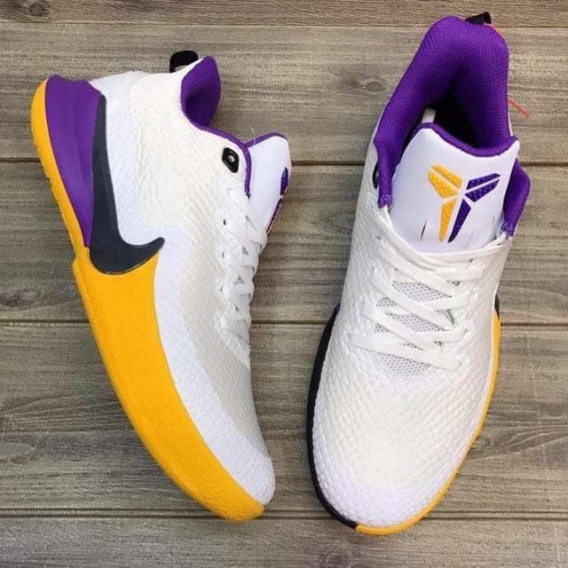 kobe bryant shoes violet