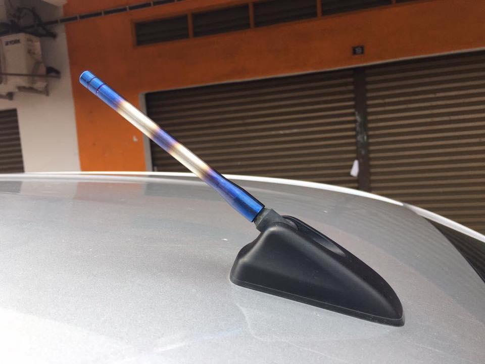 Functional FM/AM Replacement Car Antenna Universal Titanium Antenna