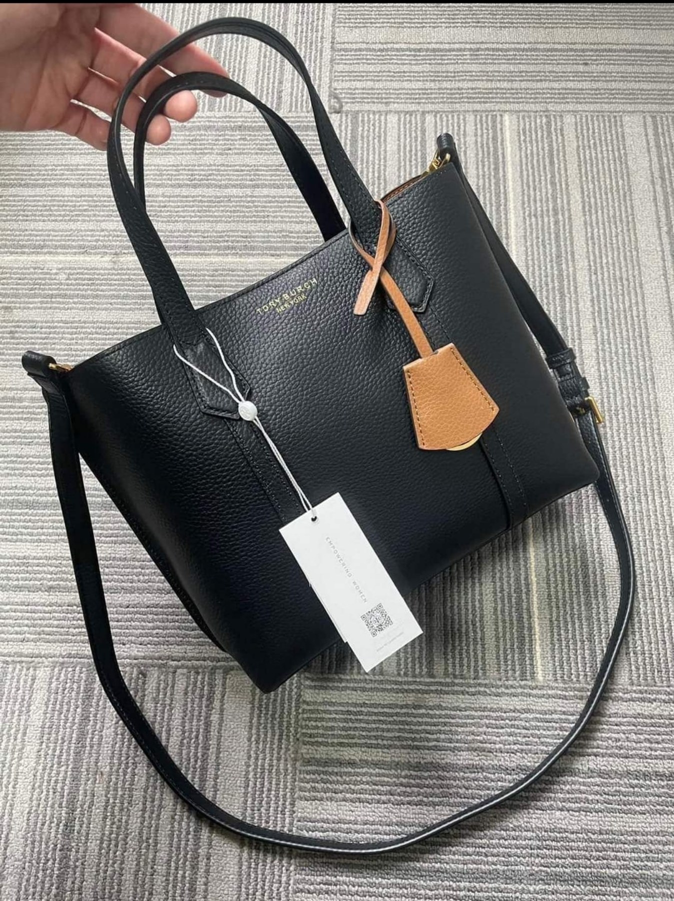 Louis Vuitton Handtasche TORY BURCH Perry Small Triple  UhfmrShops -  Compartment Tote 81928 Clam Shell 093 Shoulder bag 389408 - leather backpack  black