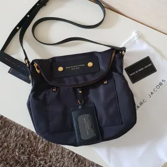 marc jacobs black sling bag