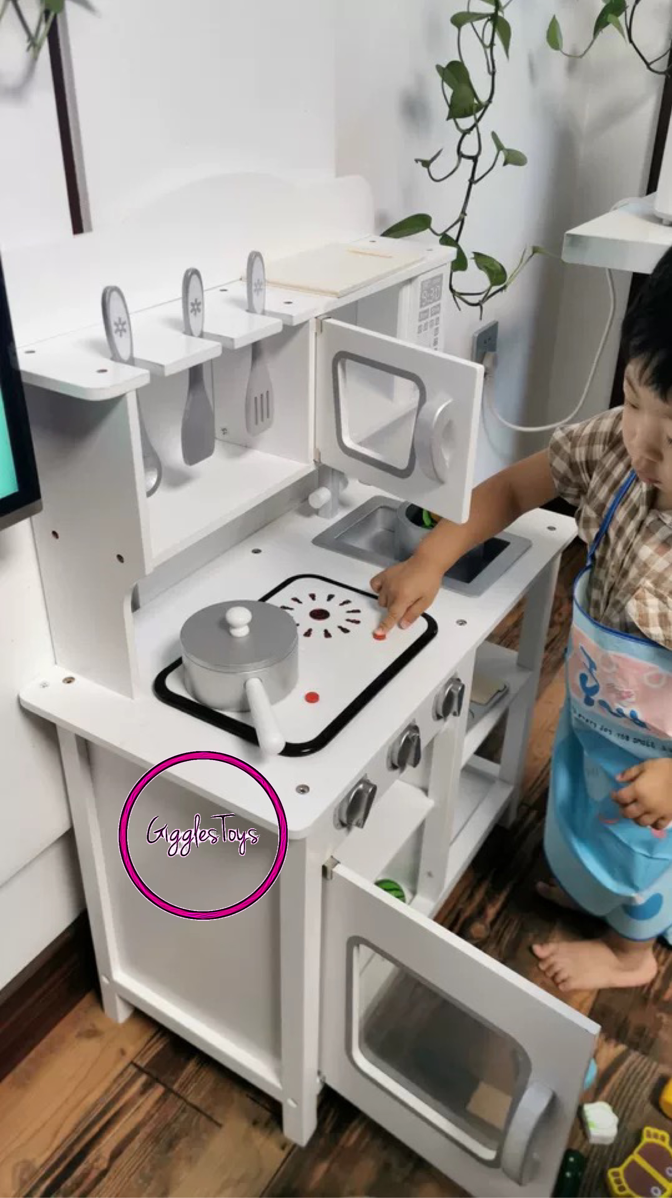 wooden kitchen with sounds