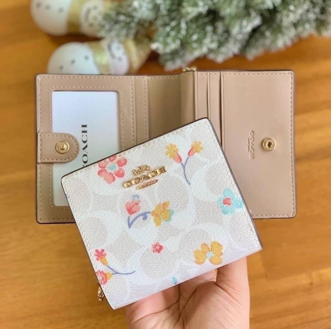 Original Coach C8704 Snap Wallet In Signature Canvas With Mystical