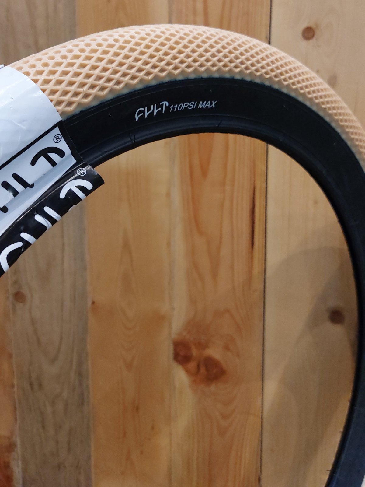 BMX Cycle Center Bicycle Tire Cult Size 20 x 2.40 110 psi