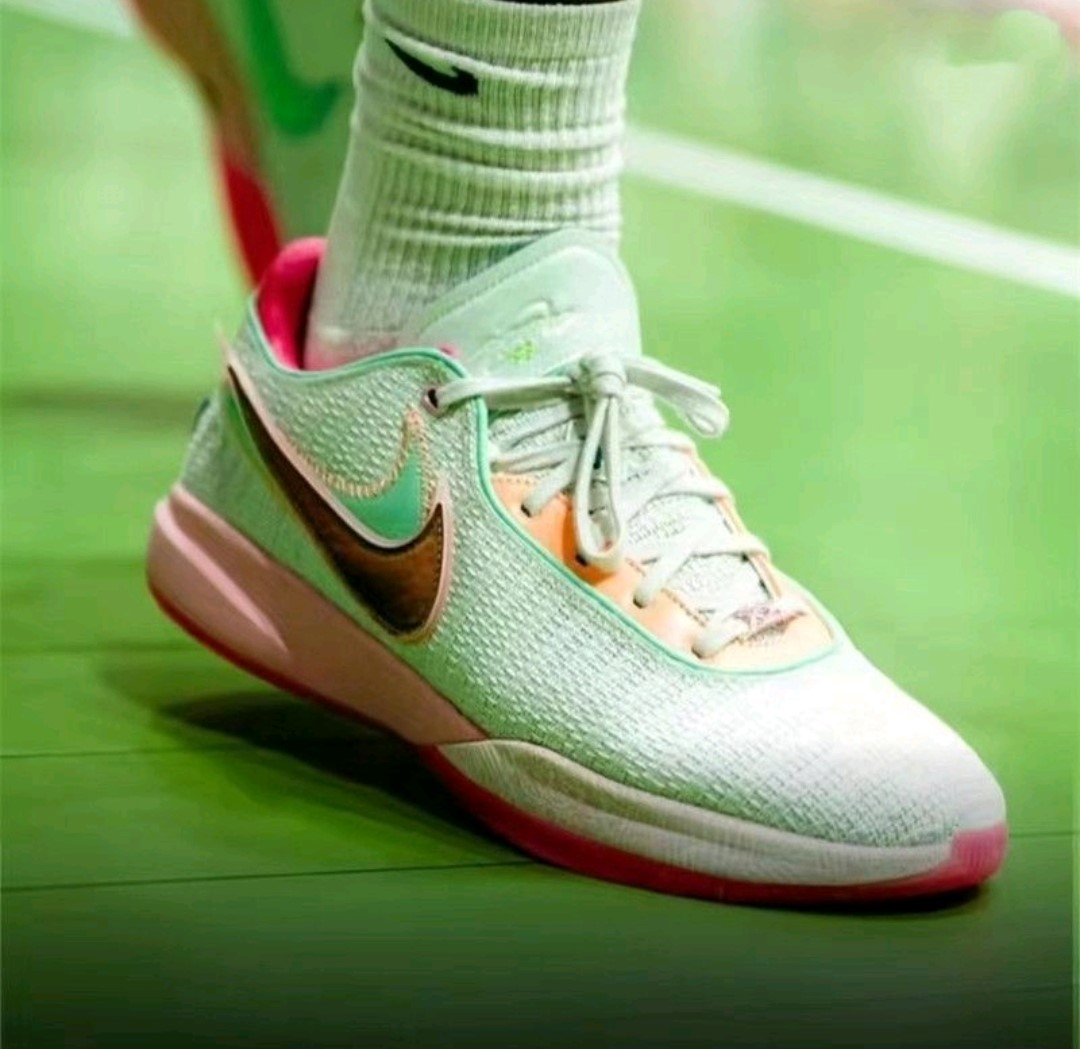 2022 Original LeBron James Basketball shoes Lebron 20 Colorway Lazada PH