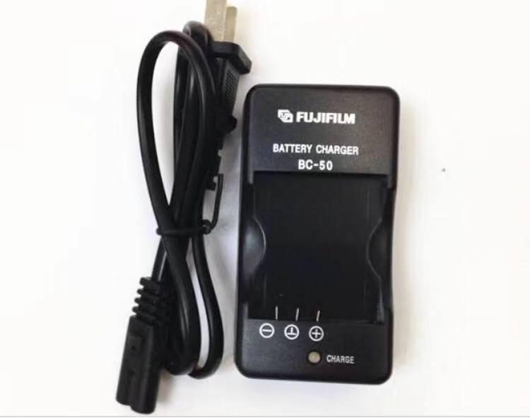 Kastar Battery Charger Kit For Fujifilm NP-50 – Includes Wall Charger & 1400mAh Battery, Fits FinePix X10
