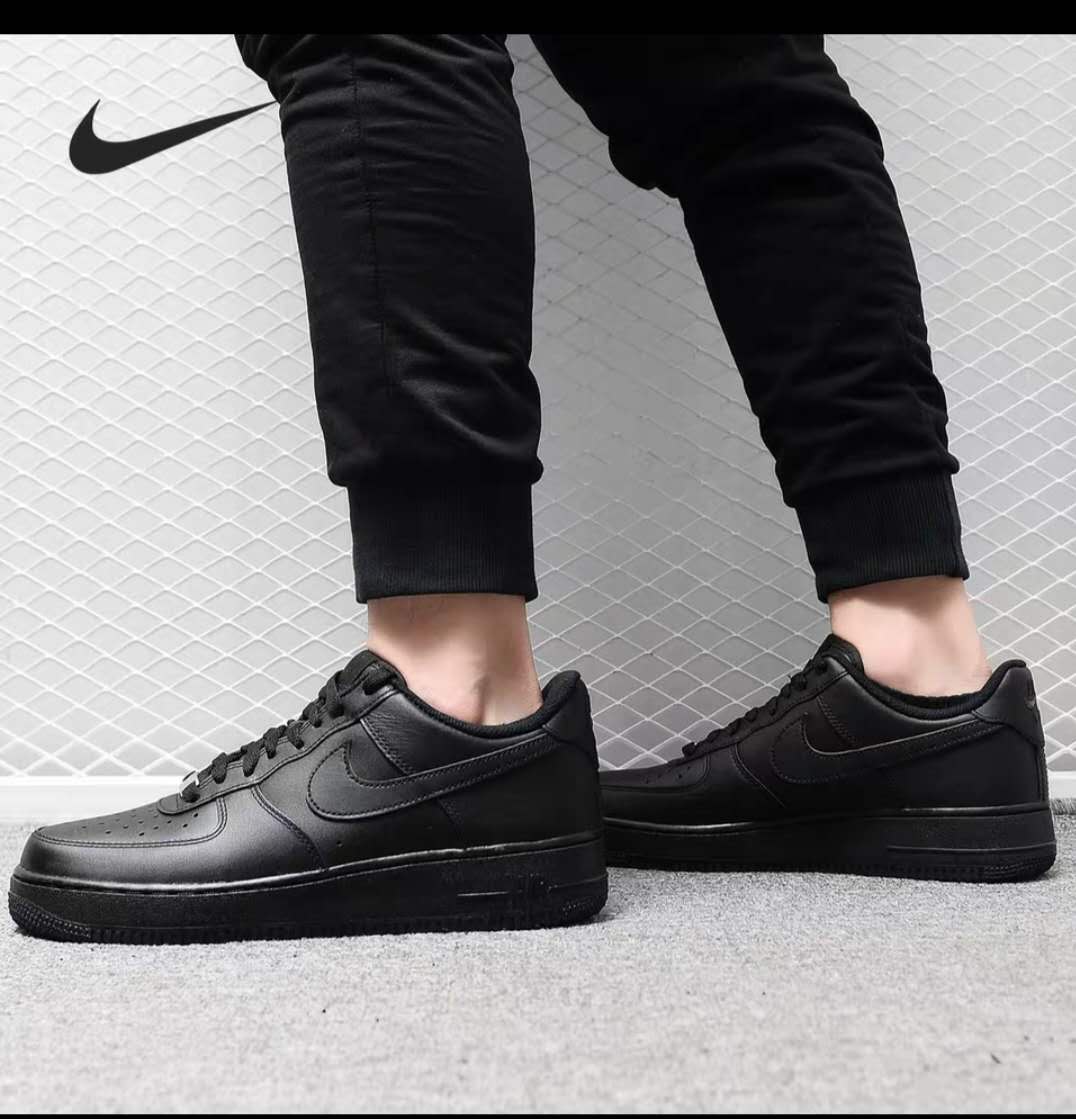 White Black Low Cut Shoes For Men And 