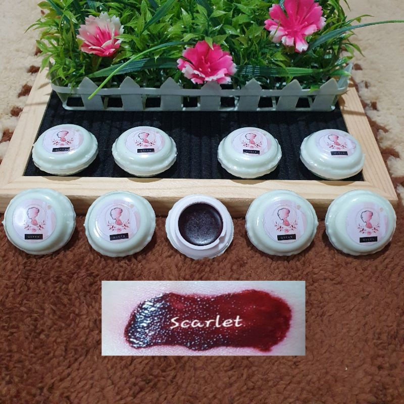 LIP THERAPY BALM QUEEN BY PAYFORLESS Lazada PH