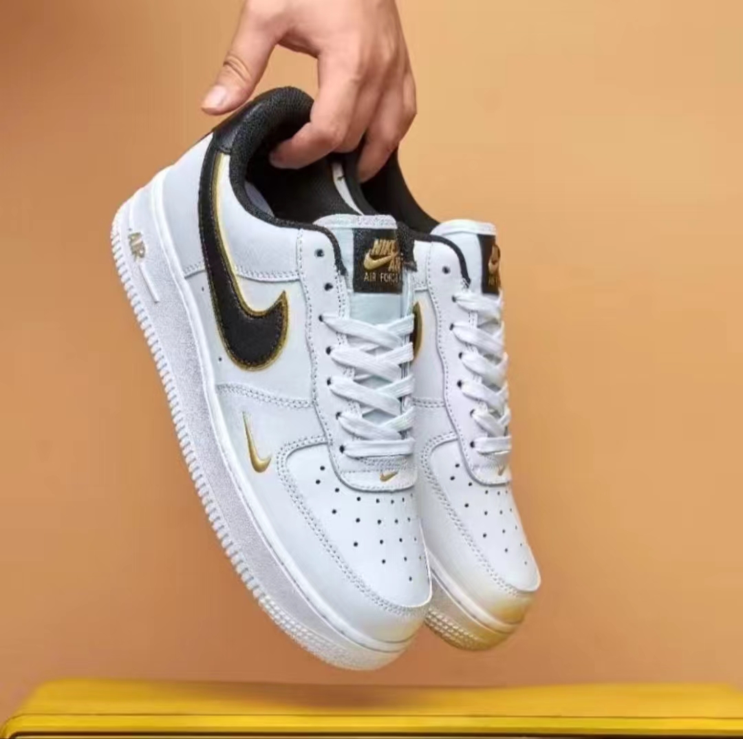 White Black Low Cut Shoes For Men And 