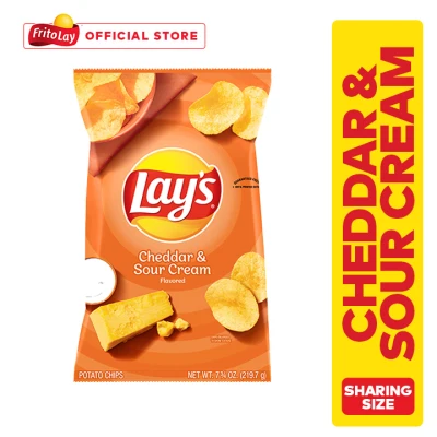 Lay's Cheddar & Sour Cream Potato Chips 6.5oz