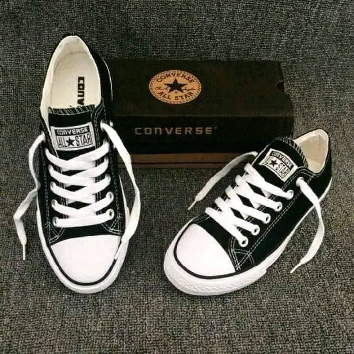 CONVERSE CHUCK TAYLOR LOW-CUT SNEAKERS 