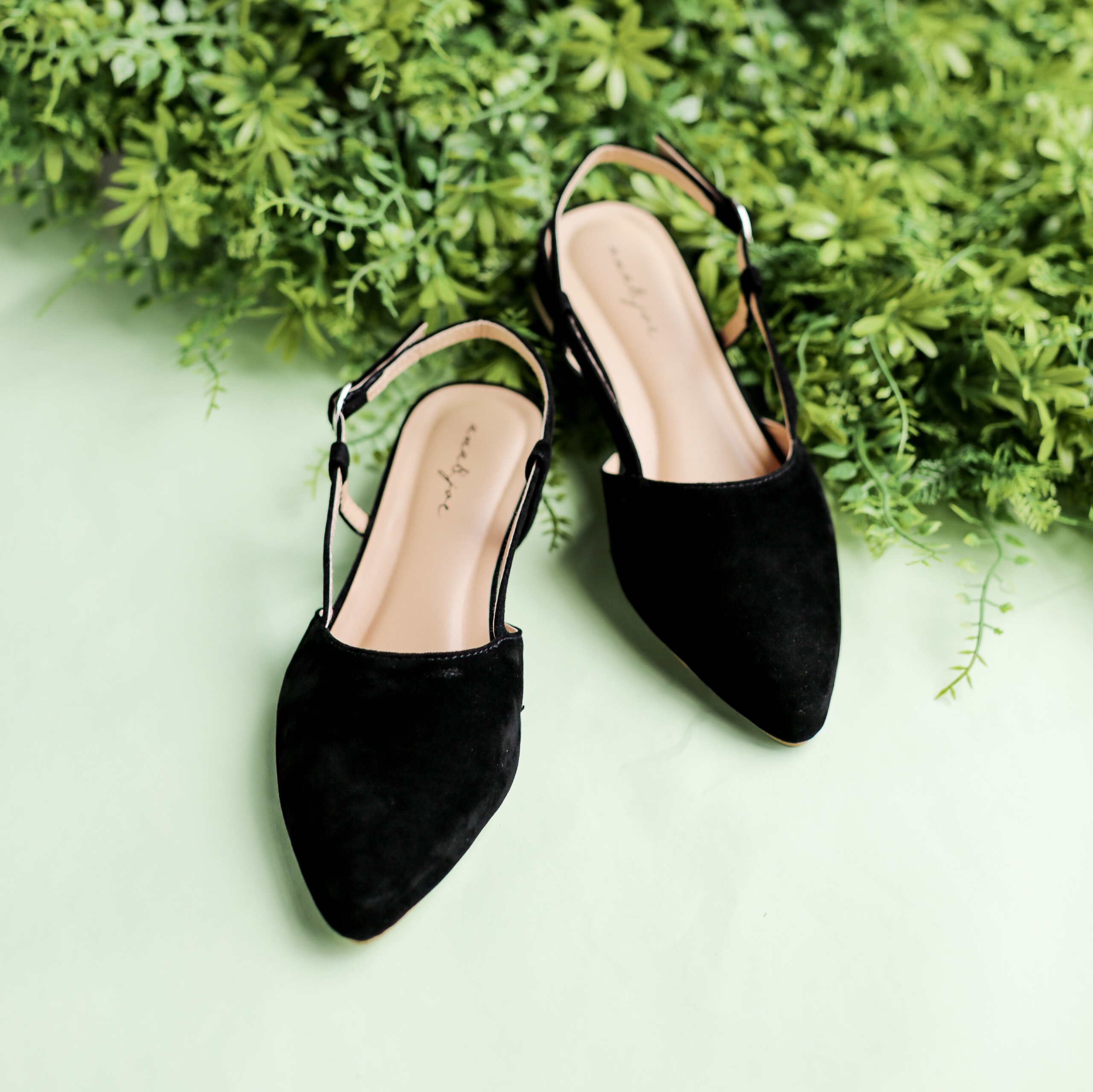 ladies black slingback shoes