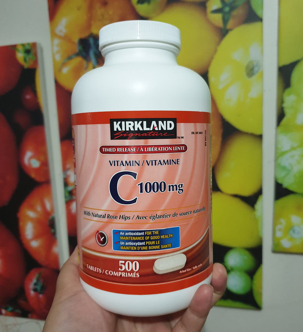 KIRKLAND VITAMIN C 1000mg WITH ROSE HIPS 500 tablets Expiry September